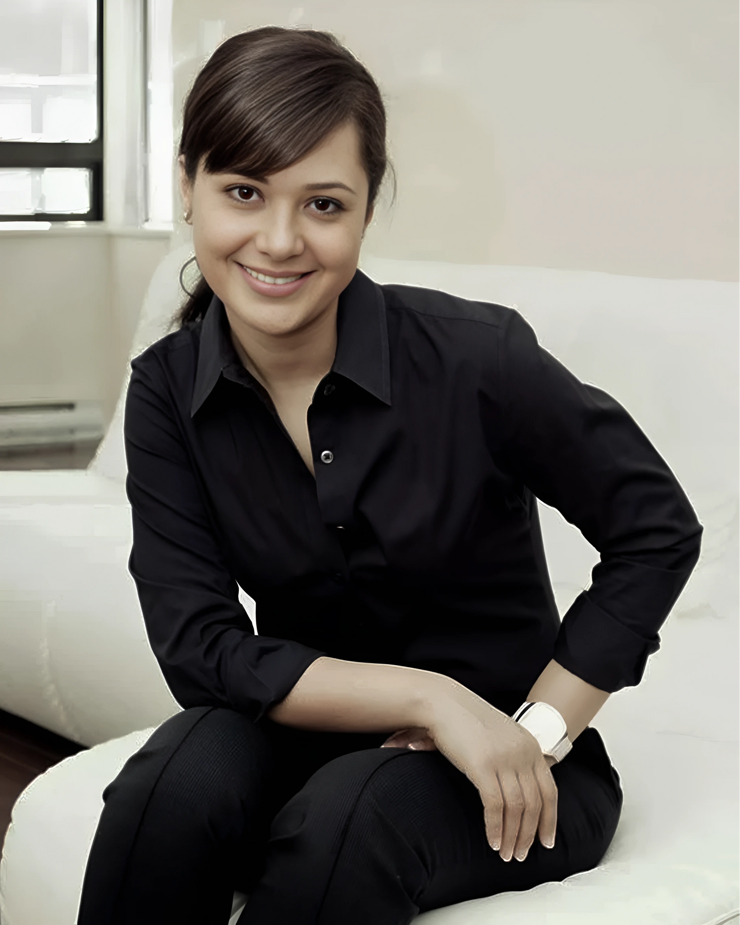 Headshot of CNANO's founder Dr. Ellie Rahmani